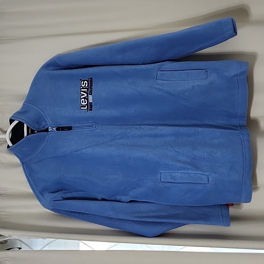 Levis Red tab